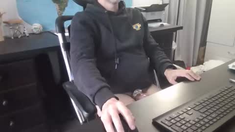 femdomsubby online show from October 2025 04:24:01 AM