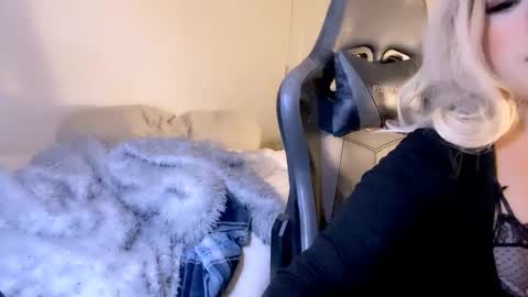 Snapshot of femgirl99 chatting on January 2025 07:49:01 AM this is justice tricia a bigelow. she was fucking my husband tom girardi online show from January 2025 07:49:01 AM