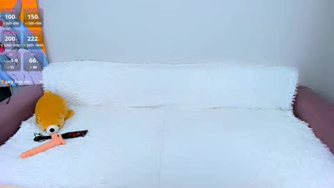 Snapshot of feral__berry__ chatting on December 2024 11:23:02 AM Regi online show from December 2024 11:23:02 AM