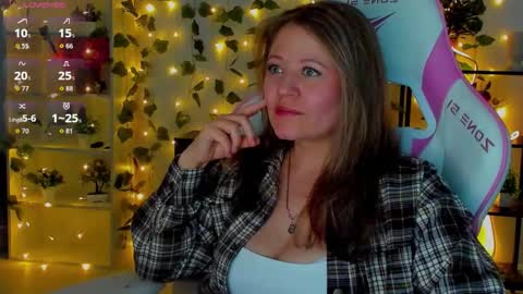 Snapshot of ferall_berrry chatting on March 2026 02:13:02 PM Ferall Btrrry online show from March 2026 02:13:02 PM