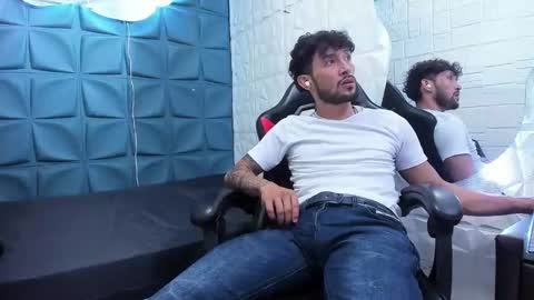 Daniel Fernando online show from February 2025 08:28:01 PM