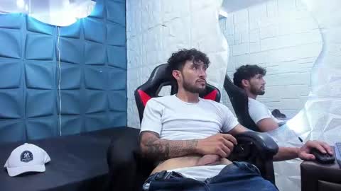 Daniel Fernando online show from February 2025 11:38:02 PM