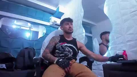 Daniel Fernando online show from March 2025 08:10:01 PM