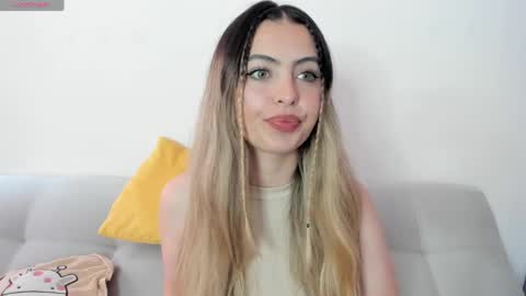 fernanda  online show from April 2026 02:36:02 PM