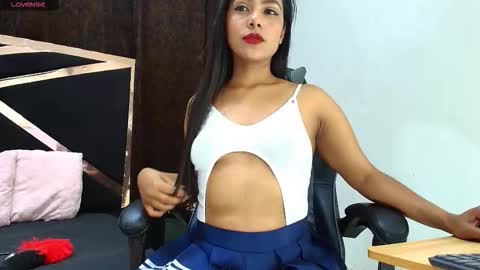 Snapshot of fernandabrown_ chatting on November 2025 07:36:02 AM Fernandabrown s online show from November 2025 07:36:02 AM