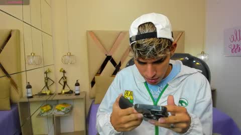 Snapshot of ferphoenix_ chatting on November 2025 03:16:02 AM FER PHOENIX online show from November 2025 03:16:02 AM