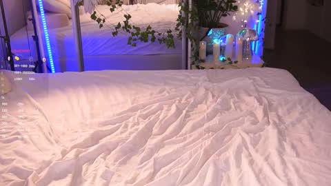     -- stay in touch with me online show from March 2025 03:33:01 AM