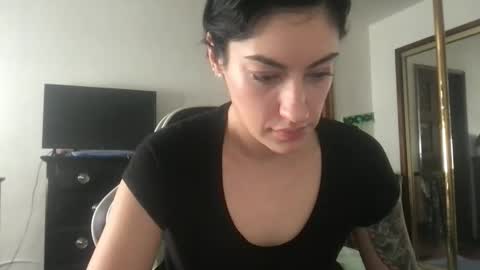 fgsammie online show from November 2025 08:19:01 PM