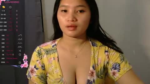 Snapshot of fhwilloughbyxx chatting on July 2026 12:11:01 PM fhwilloughbyxx online show from July 2026 12:11:01 PM