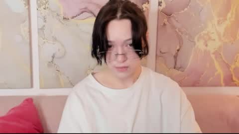 fiamoory online show from March 2026 01:40:02 AM