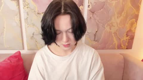 fiamoory online show from April 2026 01:25:01 AM