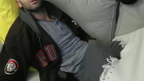 Snapshot of fidelio89 chatting on October 2025 04:13:02 PM Fid online show from October 2025 04:13:02 PM