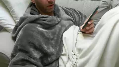 Snapshot of fidelio89 chatting on December 2025 09:40:01 AM Fid online show from December 2025 09:40:01 AM