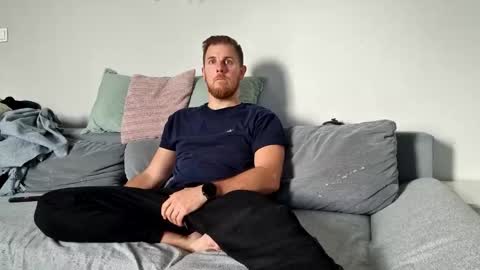 fiolkamil online show from October 2025 08:25:01 AM