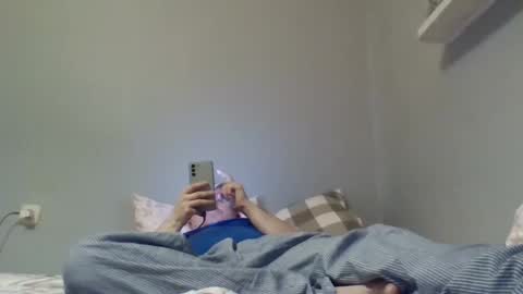 Snapshot of filipek757 chatting on December 2024 09:41:01 PM filipek757 online show from December 2024 09:41:01 PM