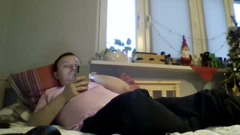 Snapshot of filipek757 chatting on January 2025 02:14:01 PM filipek757 online show from January 2025 02:14:01 PM