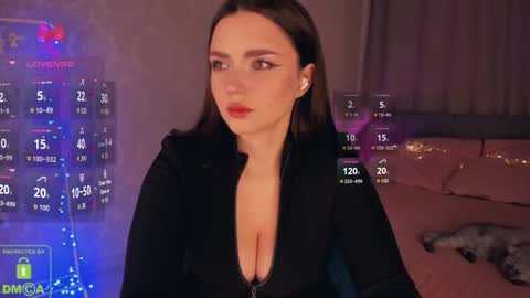 Snapshot of filister666 chatting on October 2025 10:51:02 PM LEEN online show from October 2025 10:51:02 PM