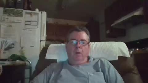 Snapshot of finderfiner chatting on March 2025 06:35:02 AM finderfiner online show from March 2025 06:35:02 AM