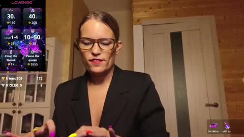 Lady online show from September 2025 07:14:02 PM