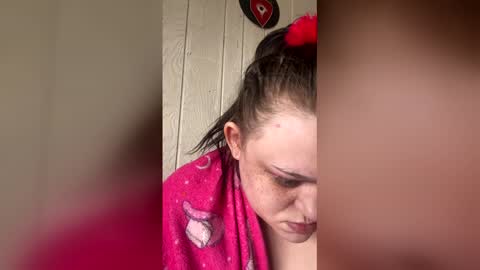 findommefoxi online show from April 2026 06:49:02 PM