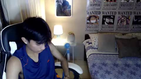 fineboii_rey18 online show from April 2026 04:02:02 PM