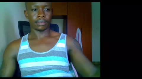 Snapshot of fineebony chatting on May 2026 11:31:02 AM HOT AND SWEET online show from May 2026 11:31:02 AM