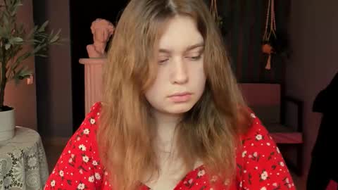 fiora online show from November 2025 05:21:01 AM