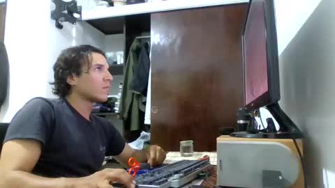 Snapshot of firefeelings chatting on January 2025 02:33:01 AM Ricardo online show from January 2025 02:33:01 AM