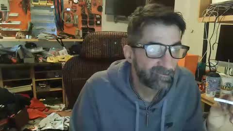fishermanjack0101 online show from December 2024 07:52:02 PM