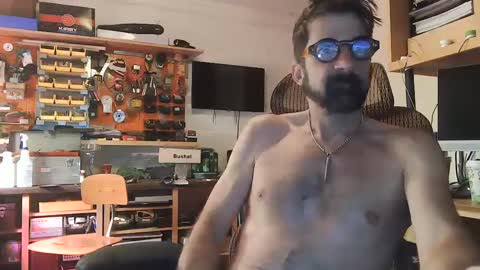fishermanjack0101 online show from March 2025 05:42:02 AM