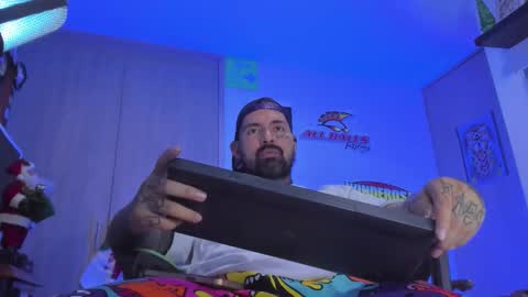 fisherrman666 online show from December 2025 05:42:02 PM