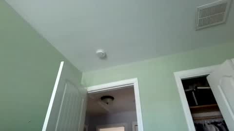 Snapshot of fishyfishy6460 chatting on December 2025 06:37:02 PM fishyfishy6460 online show from December 2025 06:37:02 PM