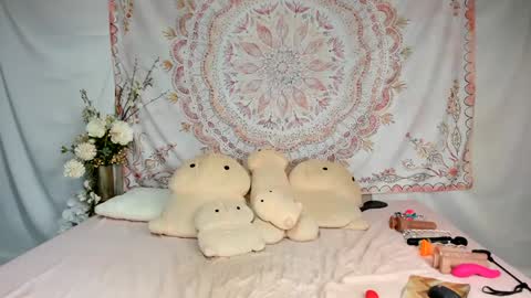 Megan NEW twitter fit amer girl online show from April 2026 09:34:02 PM