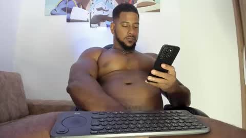 Snapshot of fit_fray chatting on May 2026 03:50:02 PM FRAIDER online show from May 2026 03:50:02 PM