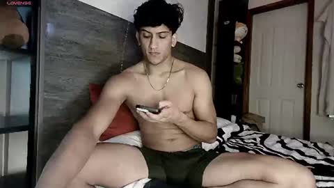 Snapshot of fitboy_cris chatting on June 2026 03:09:01 AM Cristopher Sly online show from June 2026 03:09:01 AM