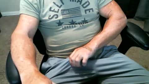 fitguy40 online show from February 2026 11:54:01 PM