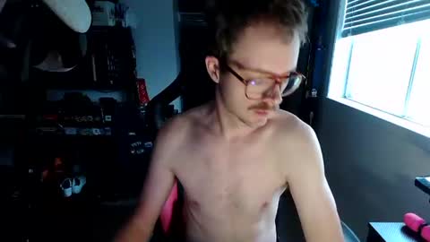 fizzyjustsnow420 online show from December 2025 01:40:01 PM