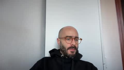 Fla is short for Flavio online show from December 2024 01:06:01 PM