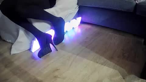 flakoyflaki online show from December 2025 06:35:02 PM