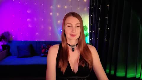 Kristy online show from October 2025 07:32:01 PM