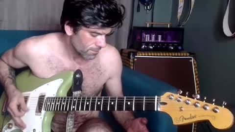 Flannel Dong online show from October 2025 07:50:02 AM