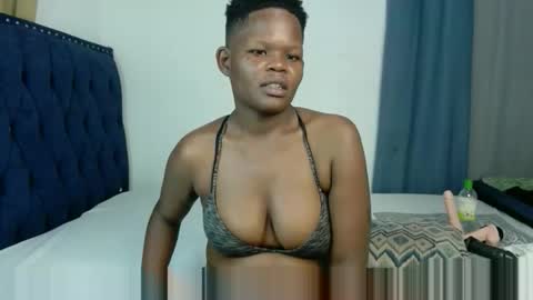 flaquo1 online show from October 2025 01:40:02 PM