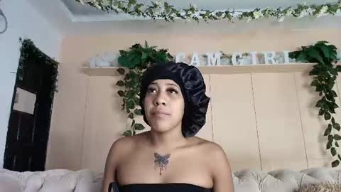 Snapshot of flavia_cruz chatting on June 2026 12:15:01 PM Flavia online show from June 2026 12:15:01 PM