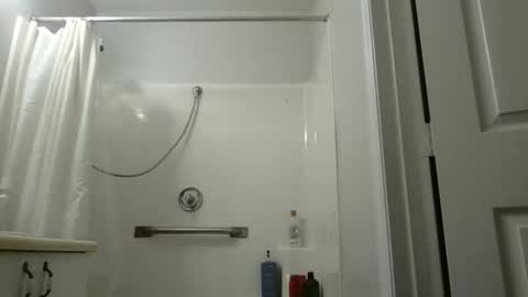 Snapshot of flboyz chatting on November 2025 11:55:02 AM The Rain-Bro online show from November 2025 11:55:02 AM