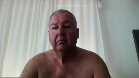 flo221222 online show from May 2026 01:39:01 PM