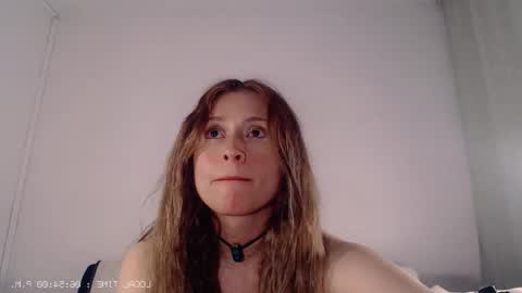 Snapshot of flor3citarockera chatting on November 2025 12:02:01 AM flor3citarockera online show from November 2025 12:02:01 AM