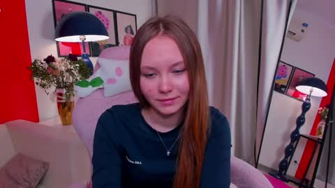 Snapshot of floralarsson chatting on May 2026 03:53:02 PM hey there guys im Flora no not the one from WInx. But I love magical stuff and especially I love nature. I dont know I thin online show from May 2026 03:53:02 PM