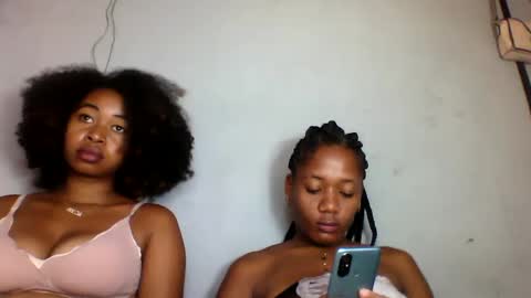 Snapshot of florencia011 chatting on February 2025 05:42:02 AM florencia011 online show from February 2025 05:42:02 AM