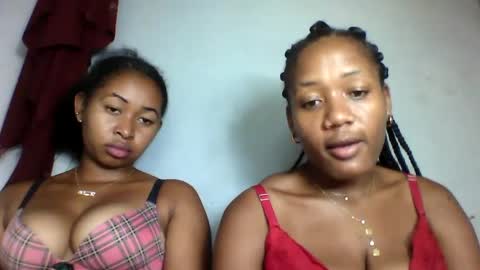 Snapshot of florencia011 chatting on February 2025 05:44:02 AM florencia011 online show from February 2025 05:44:02 AM