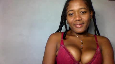 Snapshot of florencia011 chatting on March 2025 09:02:02 AM florencia011 online show from March 2025 09:02:02 AM